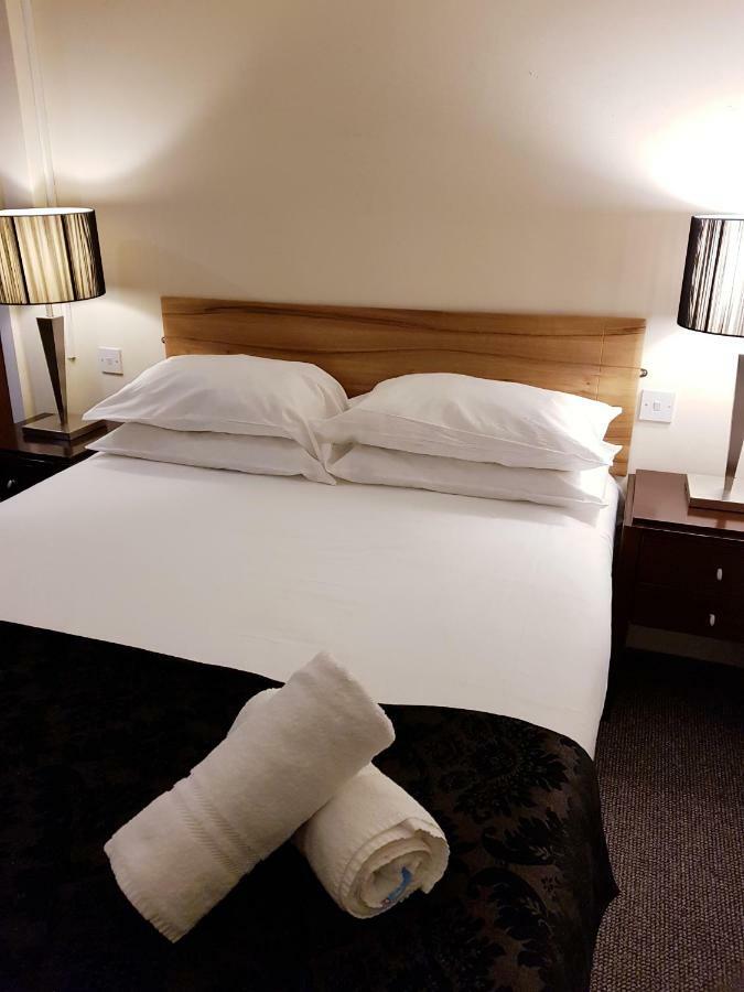 Oyo Clayton Lodge Newcastle-under-Lyme Exteriör bild
